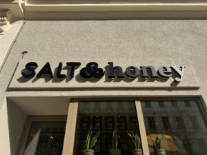 VaniVanity_Salt & Honey