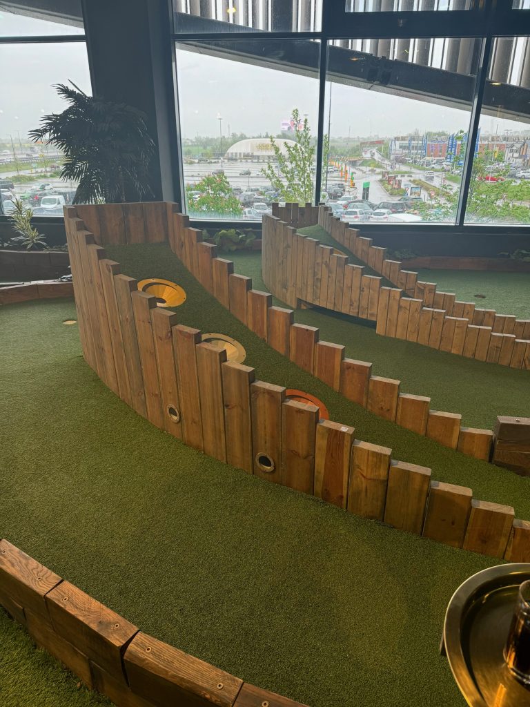 VaniVanity_Minigolf SCS