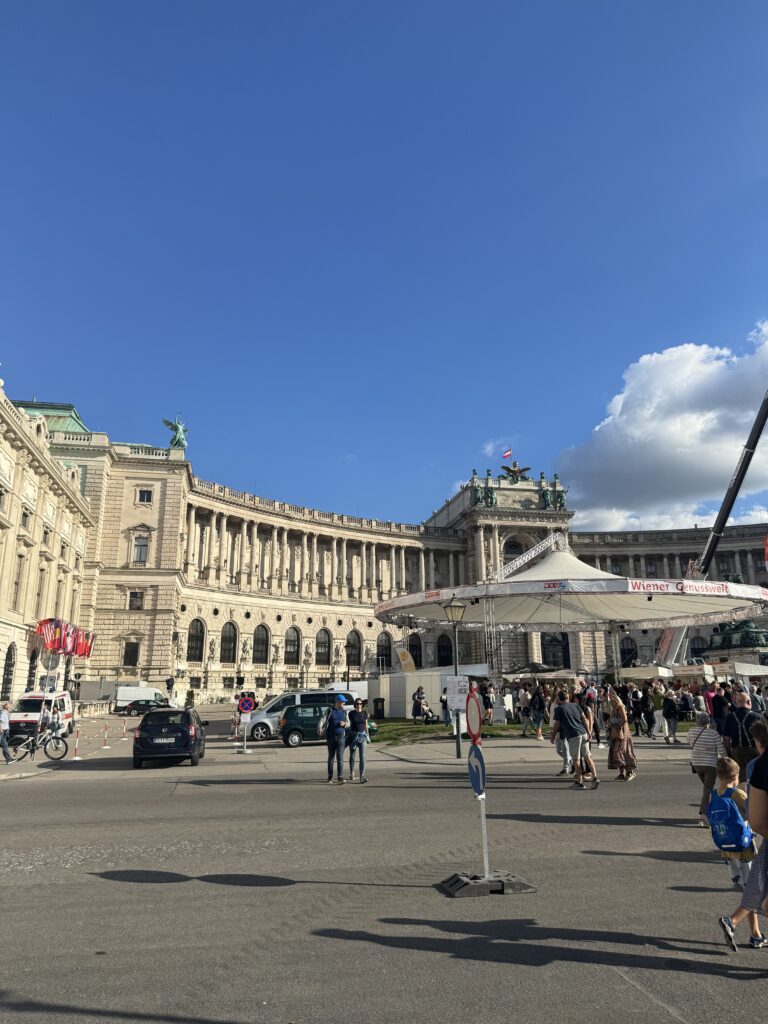VaniVanity_Heldenplatz