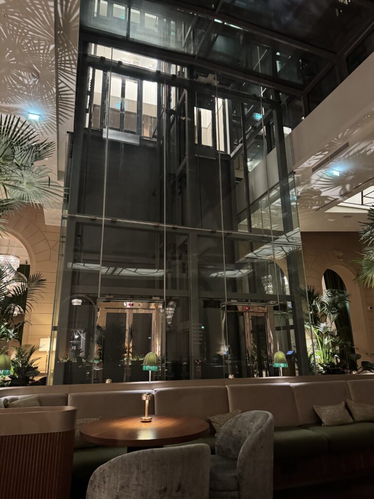 VaniVanity_Theo´s Bar