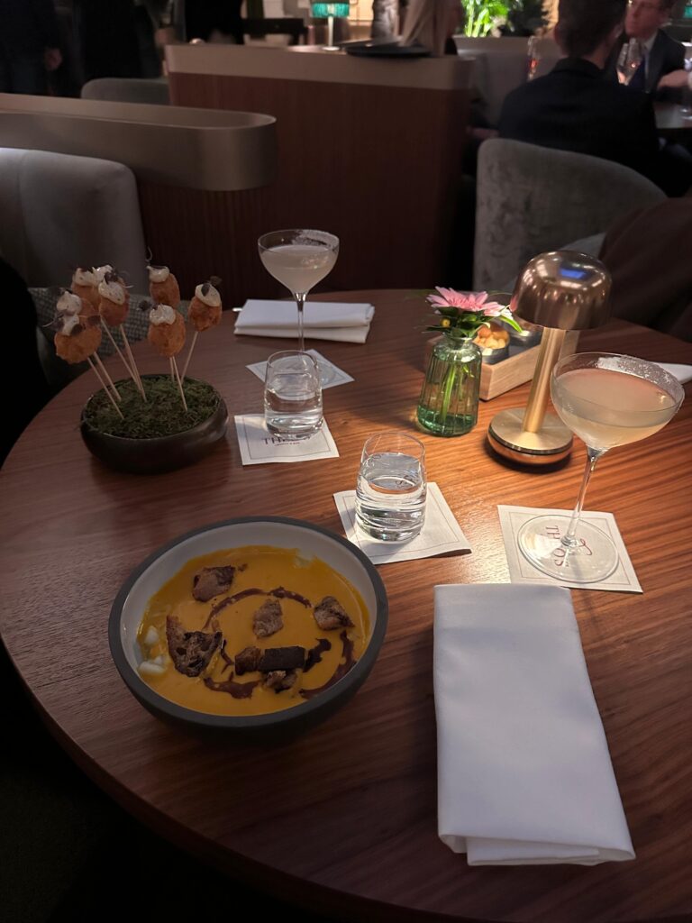 VaniVanity_Theo´s Bar