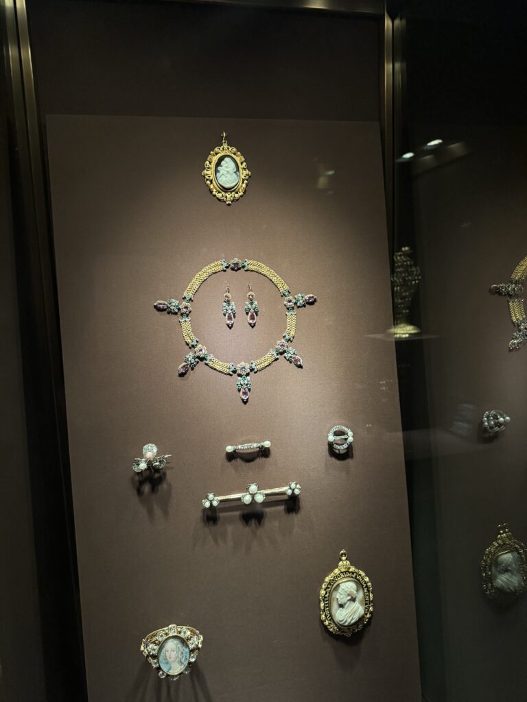 VaniVanity_Imperial Treasury