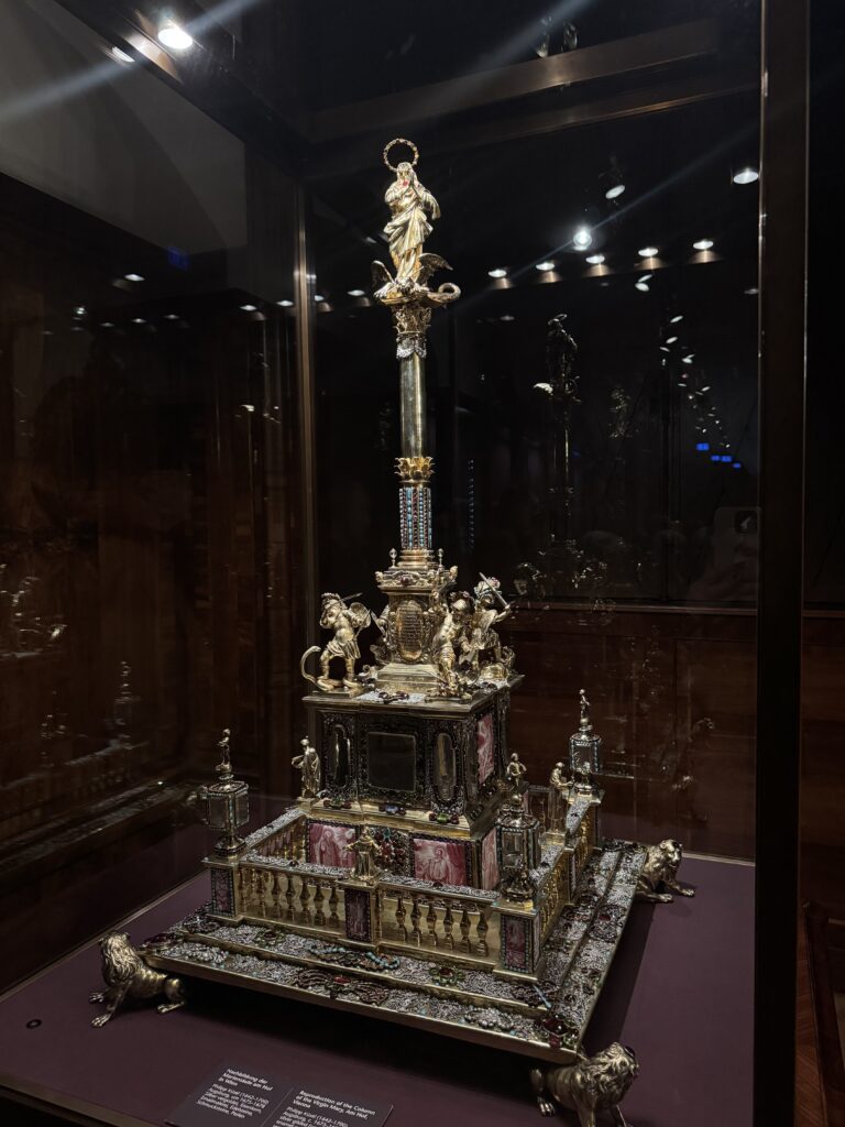 VaniVanity_Imperial Treasury