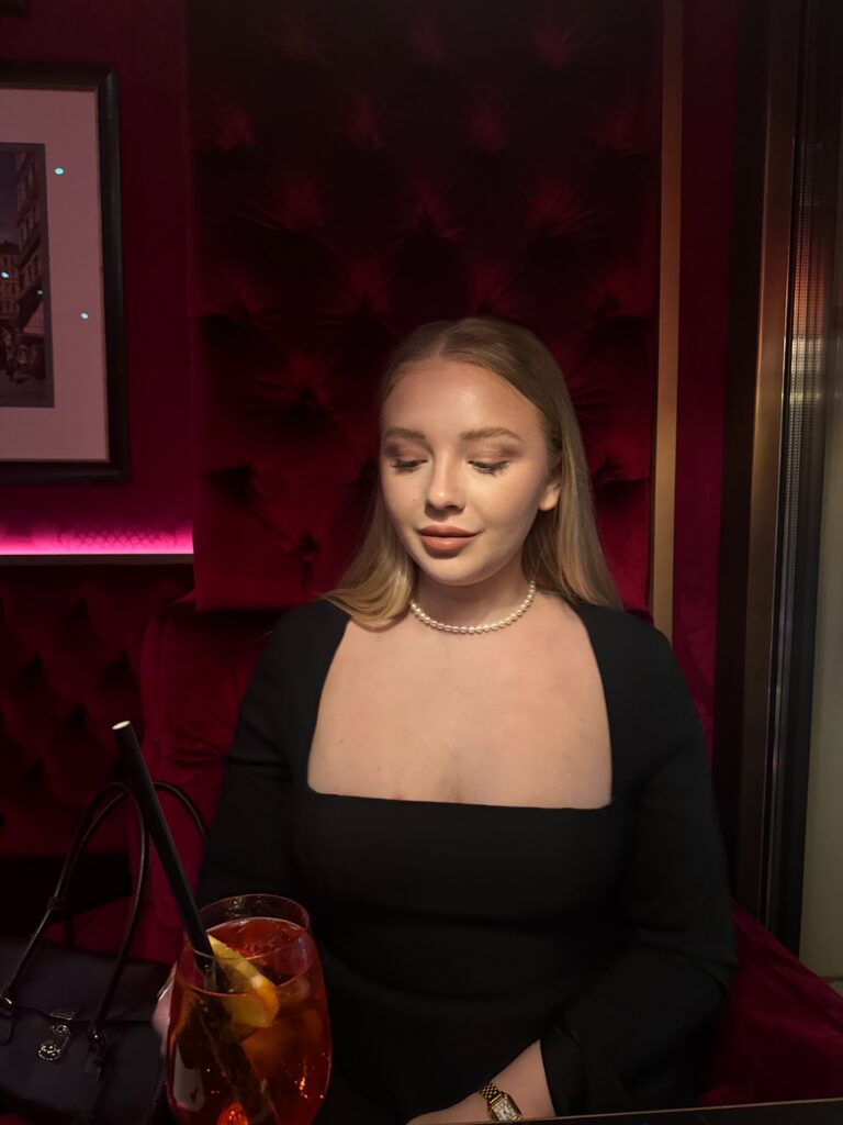 VaniVanity_Cafe Bel Etage