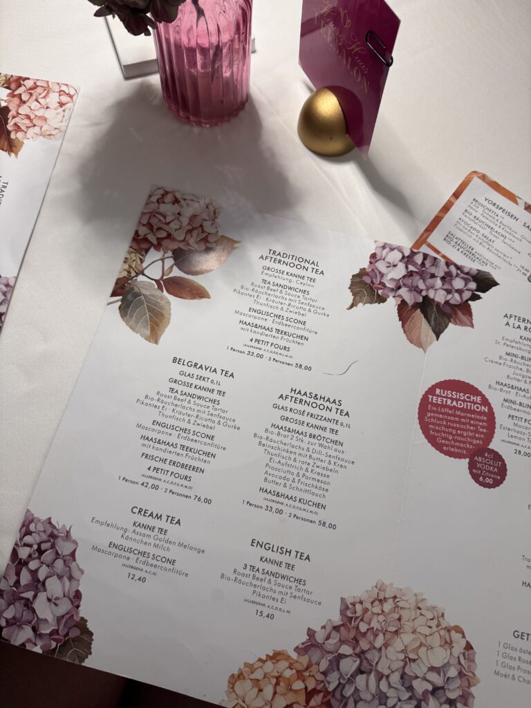 VaniVanity_Haas & Haas Teasalon