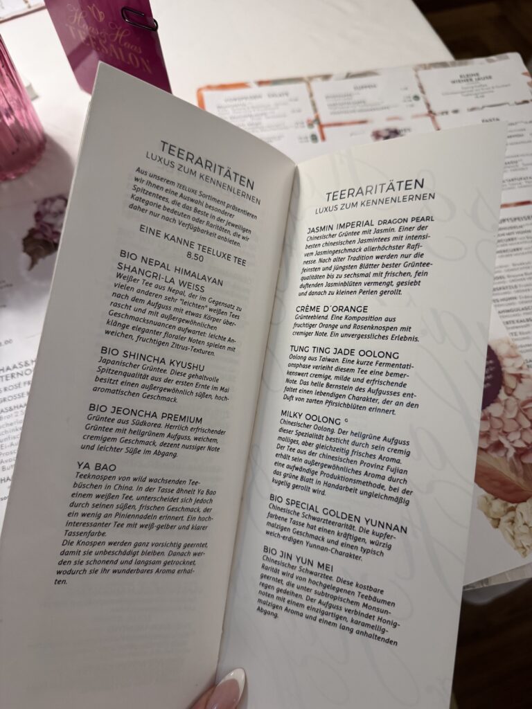 VaniVanity_Haas & Haas Teasalon