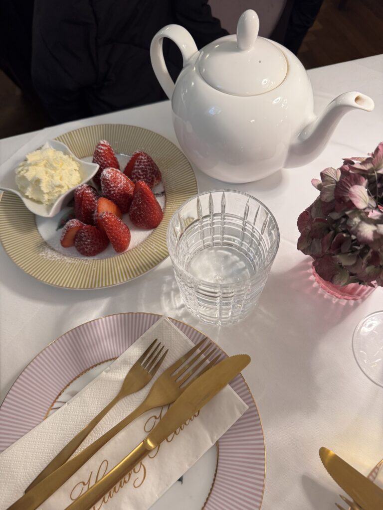 VaniVanity_Haas & Haas Teasalon