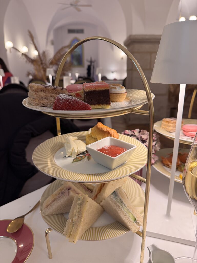 VaniVanity_Haas & Haas Teasalon