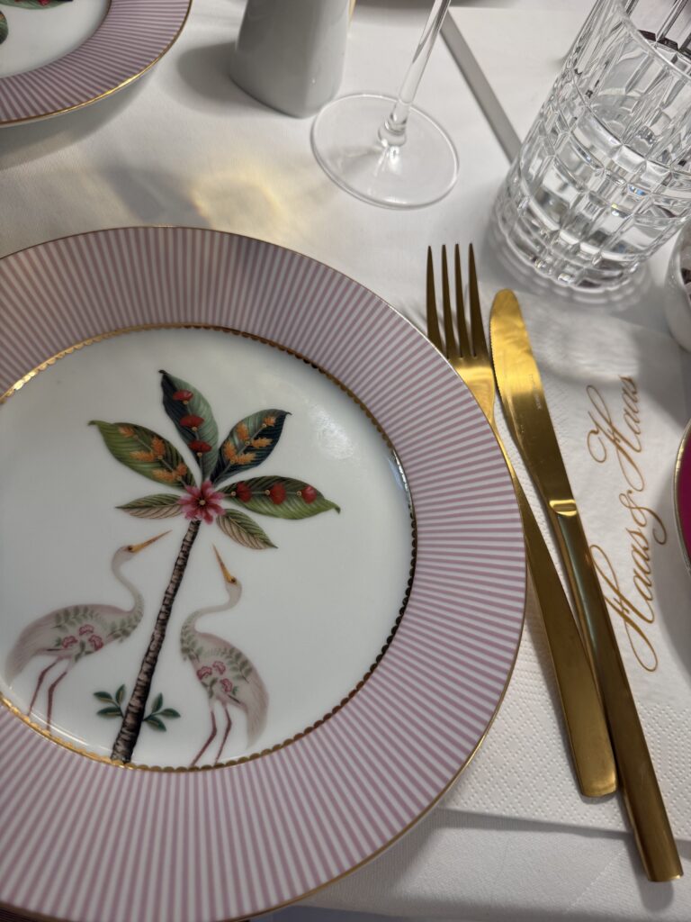 VaniVanity_Haas & Haas Teasalon