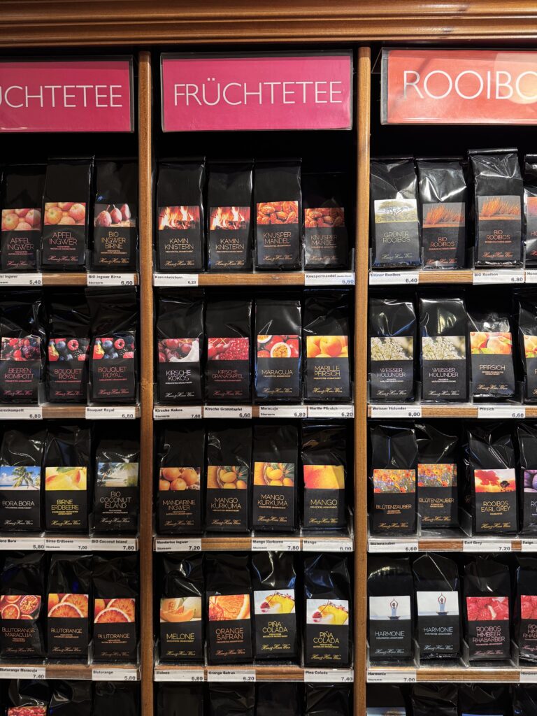 VaniVanity_Haas & Haas Teasalon