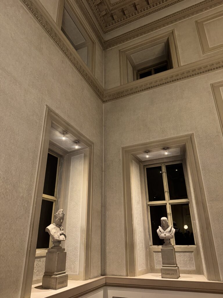 VaniVanity_Cirque Rouge Masquerade Ball