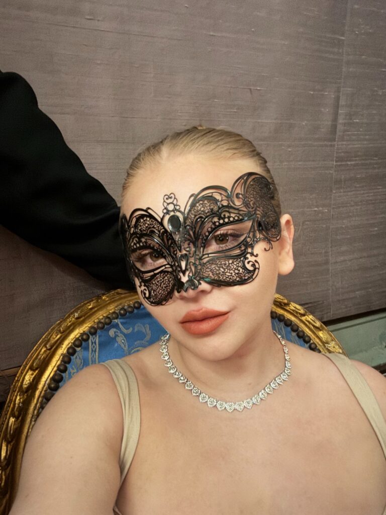 VaniVanity_Cirque Rouge Masquerade Ball