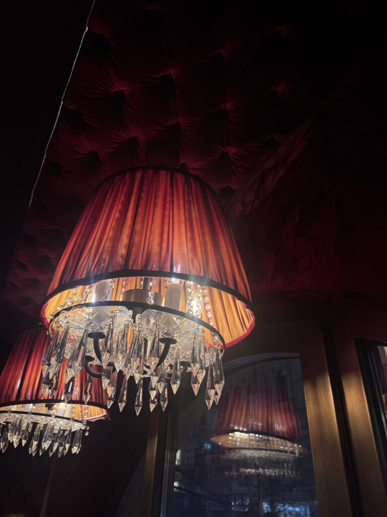 VaniVanity_Cafe Bel Etage