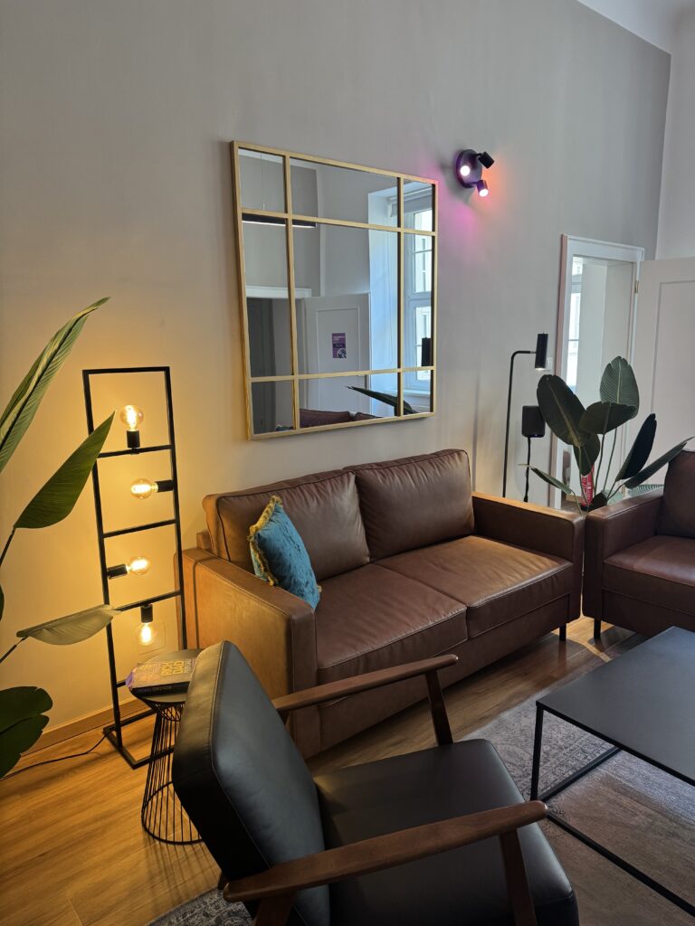 VaniVanity_Hypershape