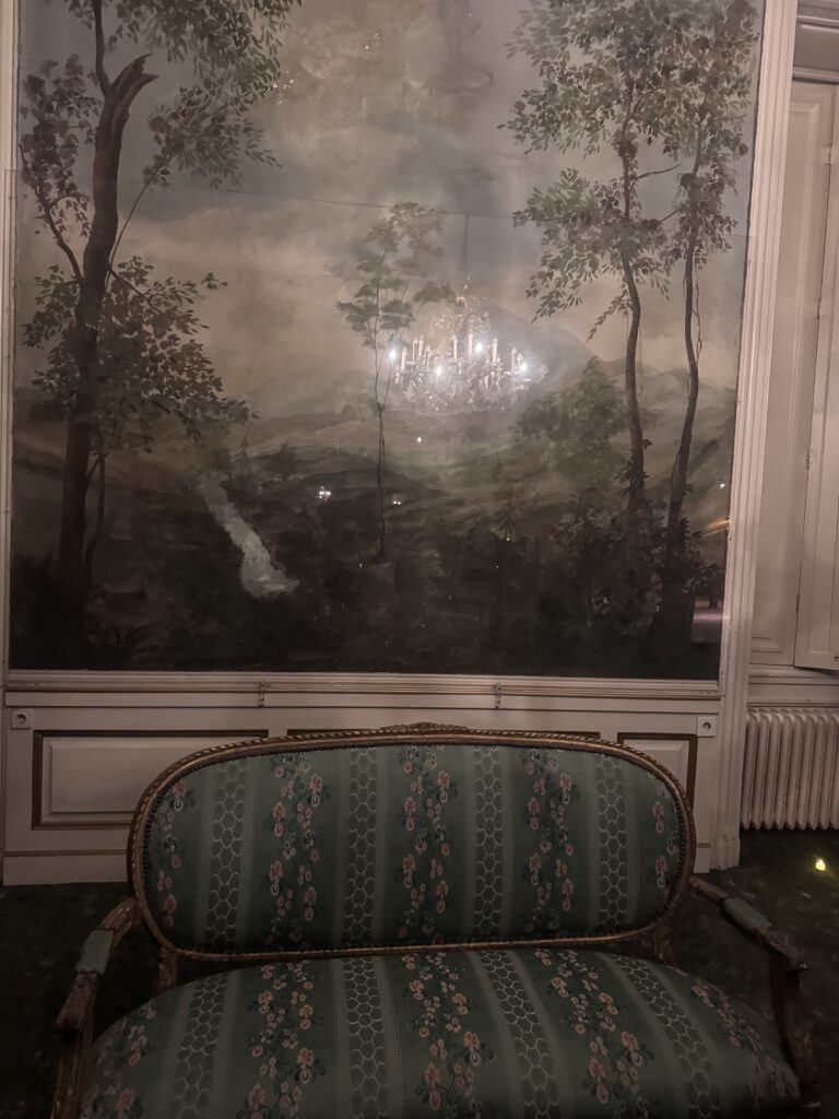 VaniVanity_On the edge club