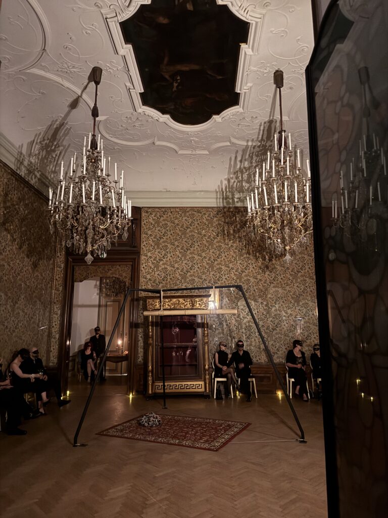 VaniVanity_On the edge club