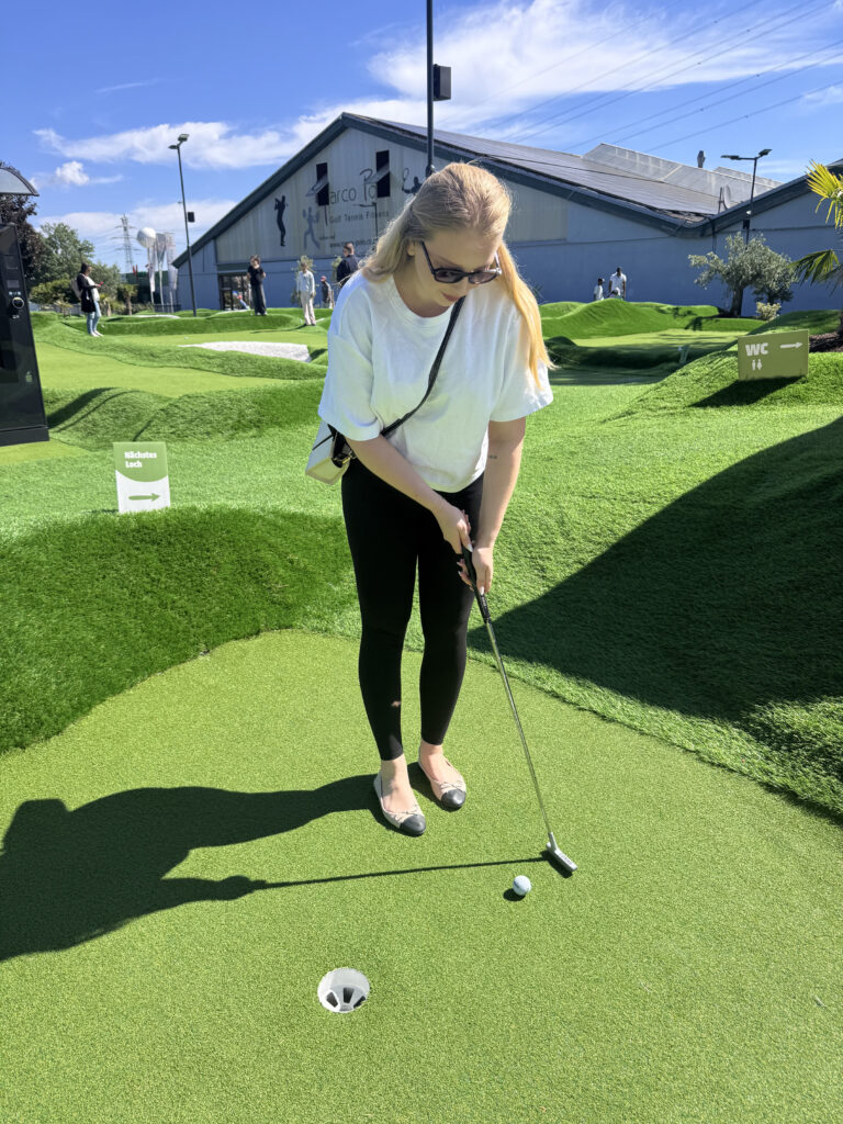 VaniVanity_Minigolf Stroke