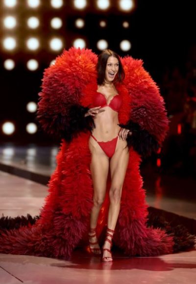 VS_Bella Hadid_Dimitrios kambouris-getty images VaniVanity_Victoria Secret
