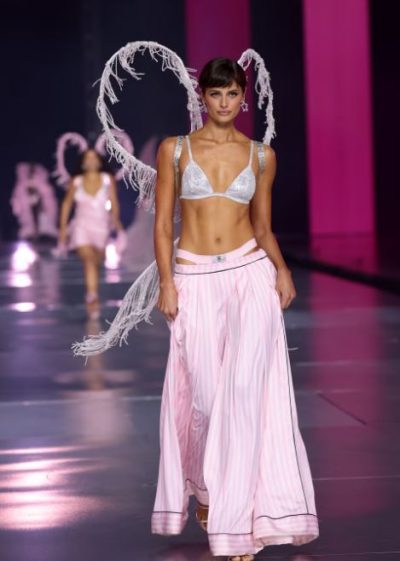 VS_Taylor Hill_Dimitrios Kambouris-Getty images VaniVanity_Victoria Secret
